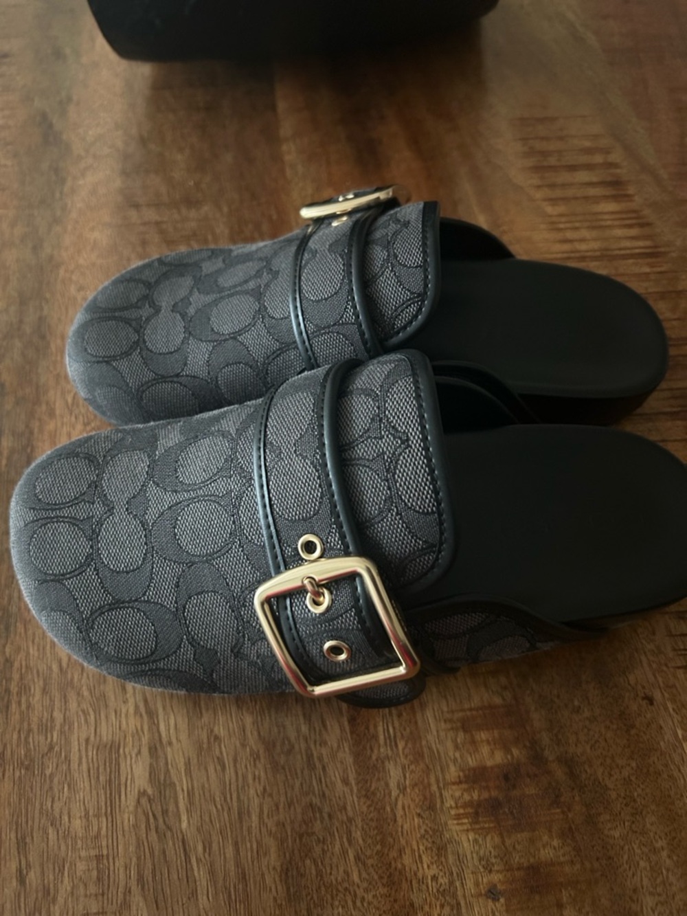 Coach Women's Archival Signature Jacquard Clogs in Black with Gold Buckle - Picture 2 of 5